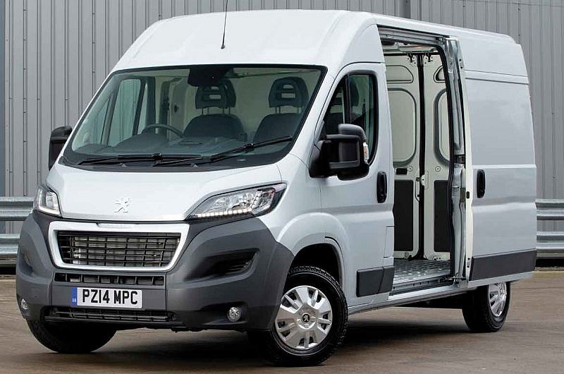 Peugeot Boxer L2H2 Professional Panel Van