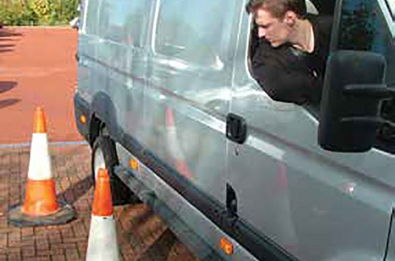 CRASH FIGURES SHOW IMPORTANCE OF REVERSING SENSORS ON VANS