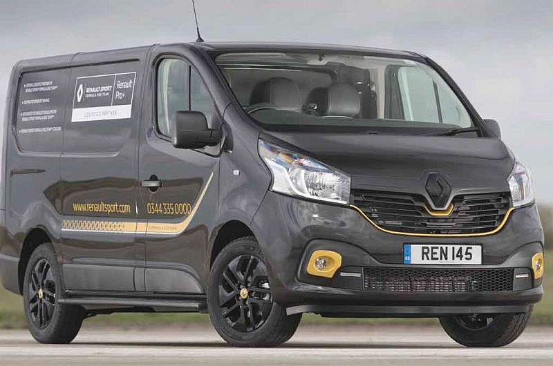 Trade Van Driver June 19 Renault Trafic Review